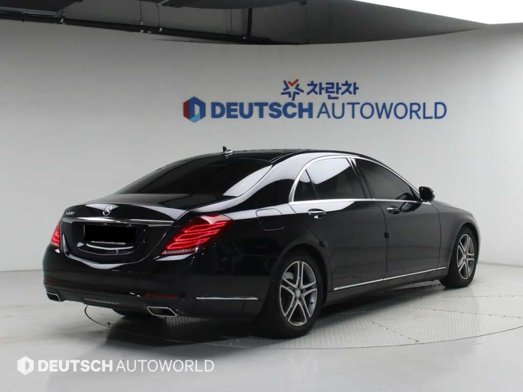 Mercedes-Benz S-Class — photo 02