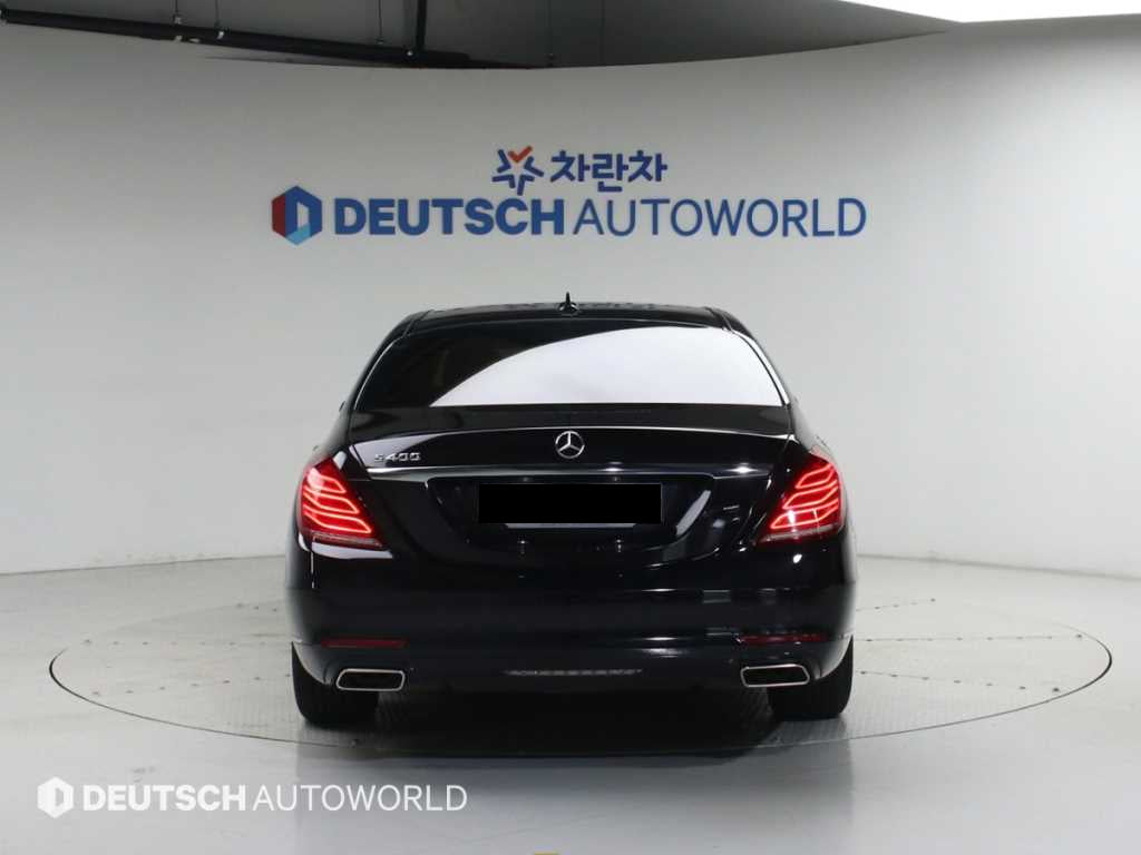 Mercedes-Benz S-Class — photo 04