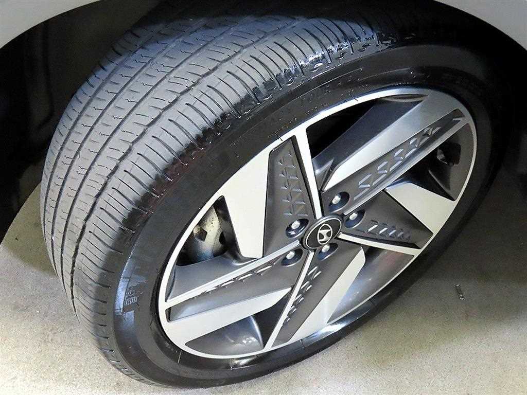 Hyundai Nexo — photo 20