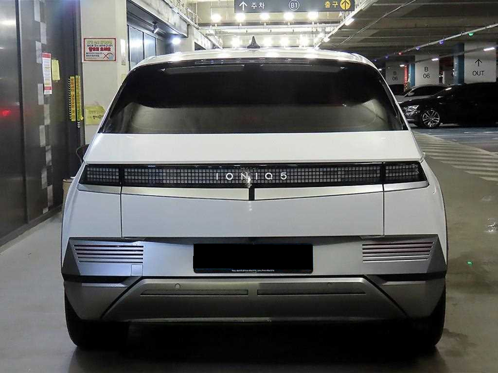 Hyundai Ioniq5 — photo 05