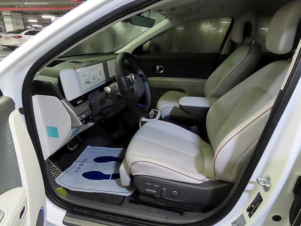 Hyundai Ioniq5 — photo 06