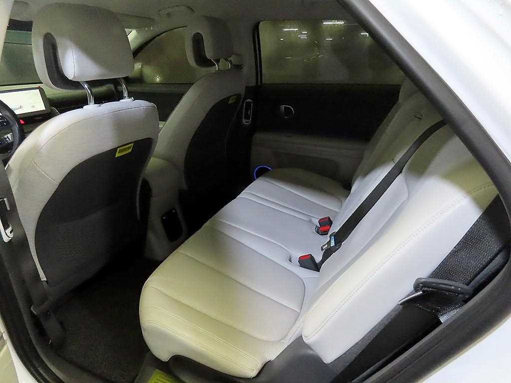 Hyundai Ioniq5 — photo 07