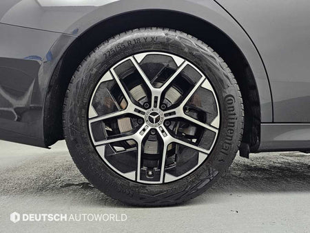 Mercedes-Benz E-Class — photo 05