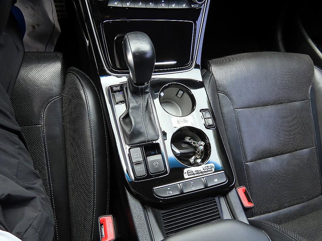 Hyundai Grandeur — photo 11