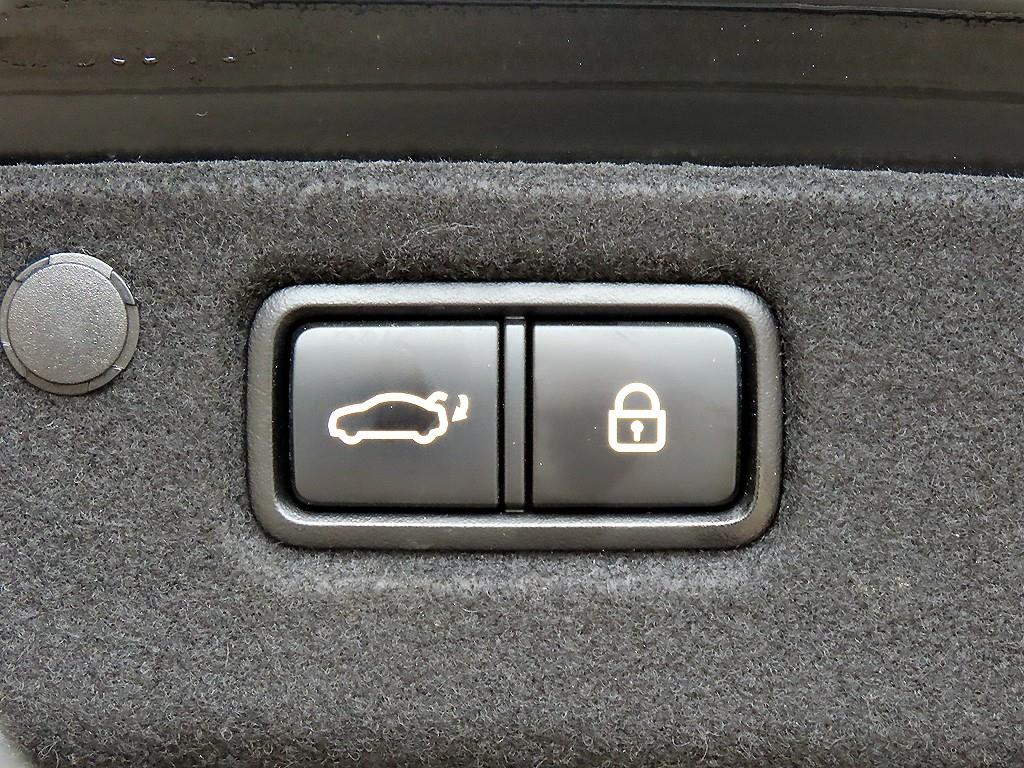 Hyundai Grandeur — photo 16