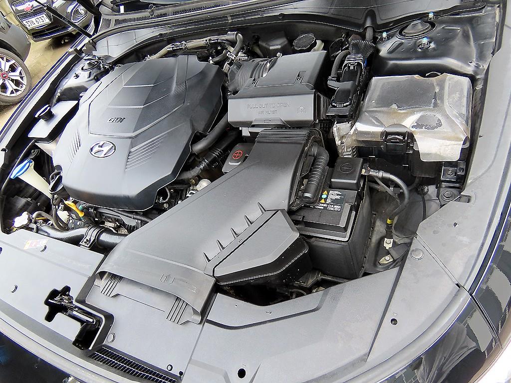 Hyundai Grandeur — photo 19