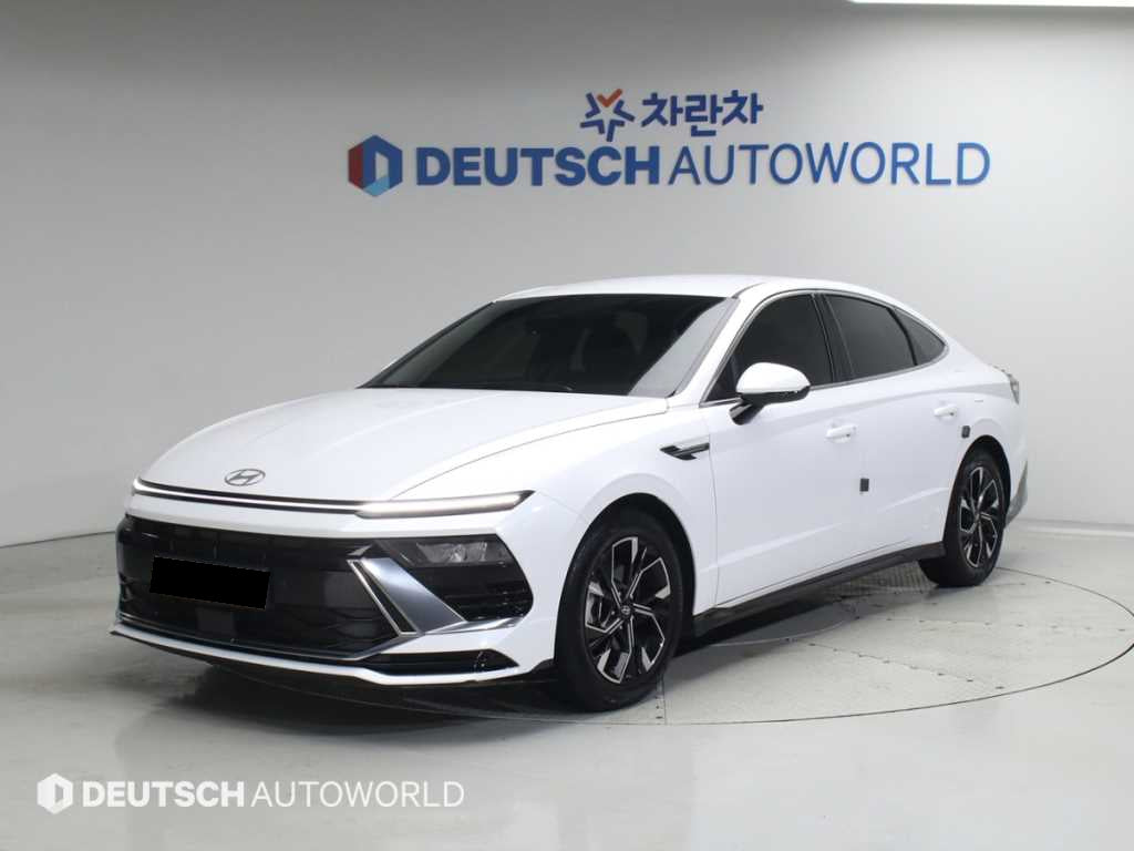 Hyundai Sonata — photo 01