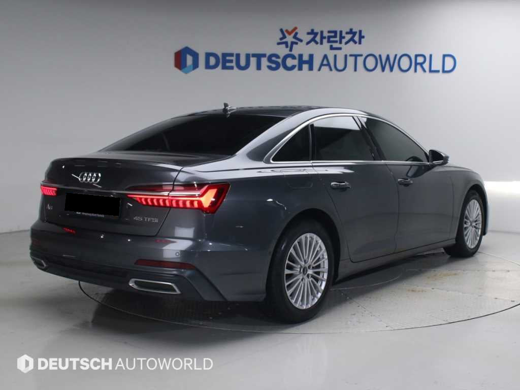 Audi A6 — photo 02