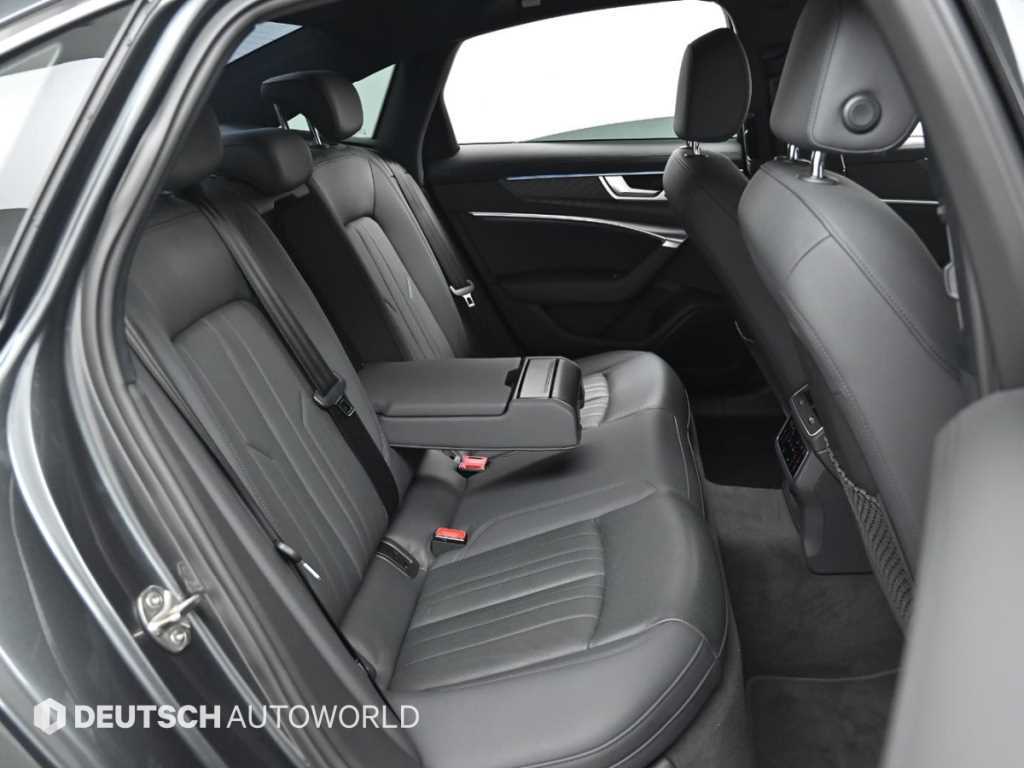 Audi A6 — photo 12