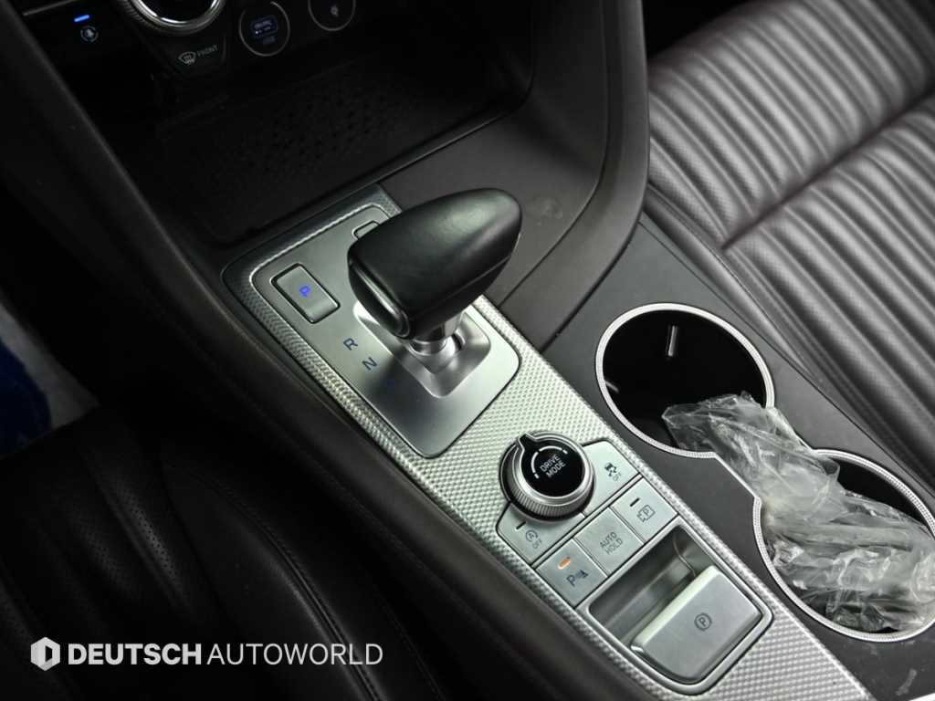 Genesis G70 — photo 09