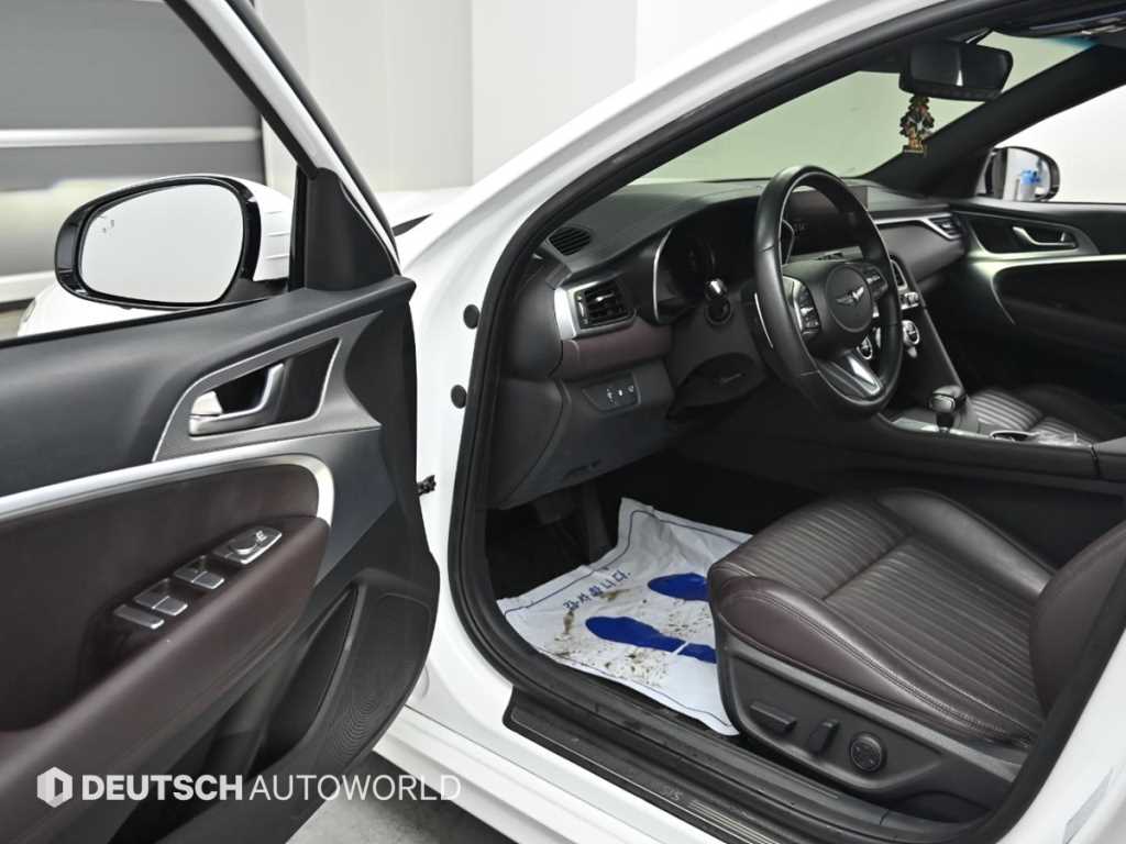 Genesis G70 — photo 11