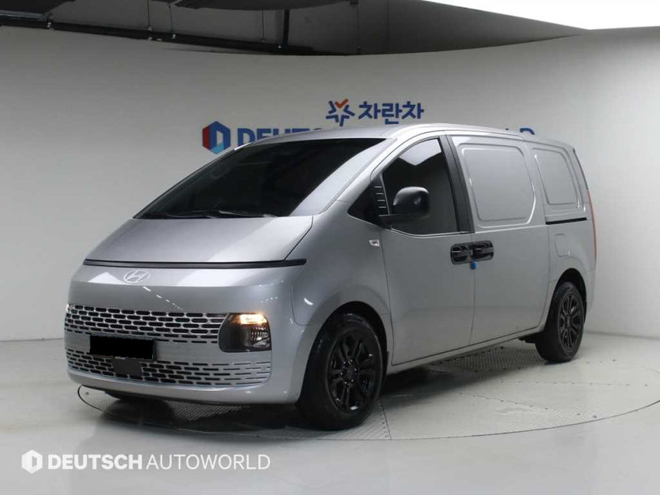 Hyundai Staria — photo 01