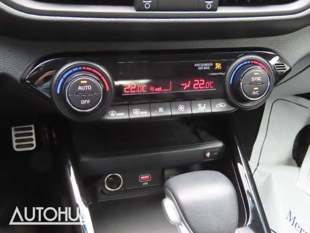 Kia K3 — photo 08