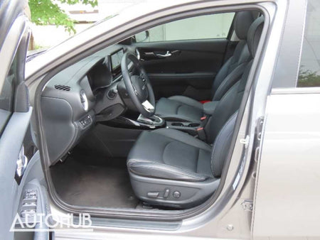 Kia K3 — photo 14