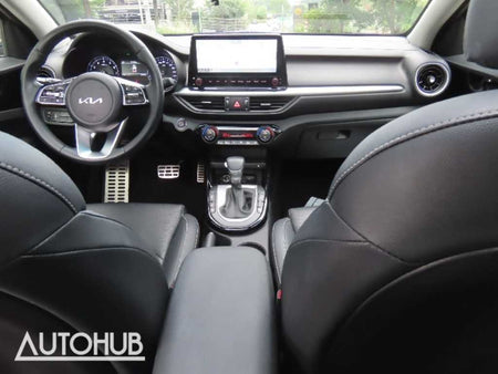 Kia K3 — photo 16