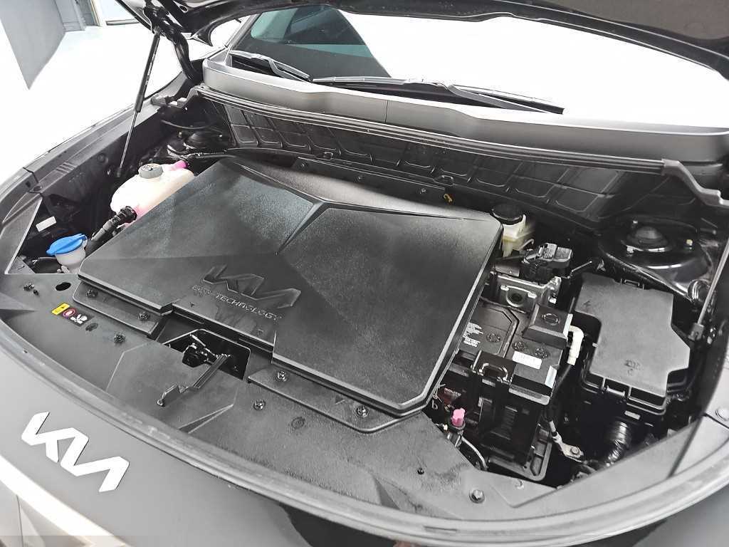 Kia Niro — photo 05