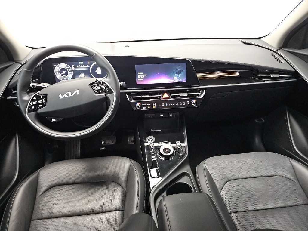 Kia Niro — photo 07