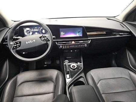 Kia Niro — photo 07
