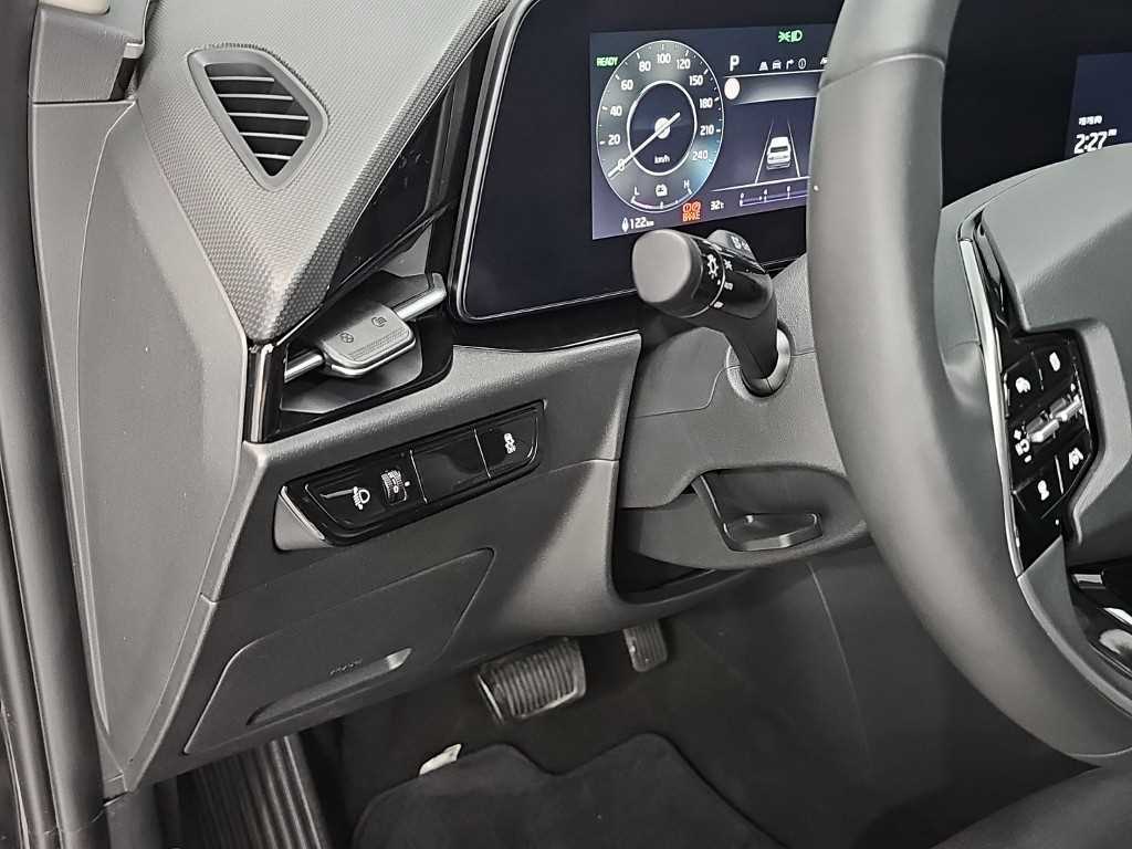 Kia Niro — photo 16