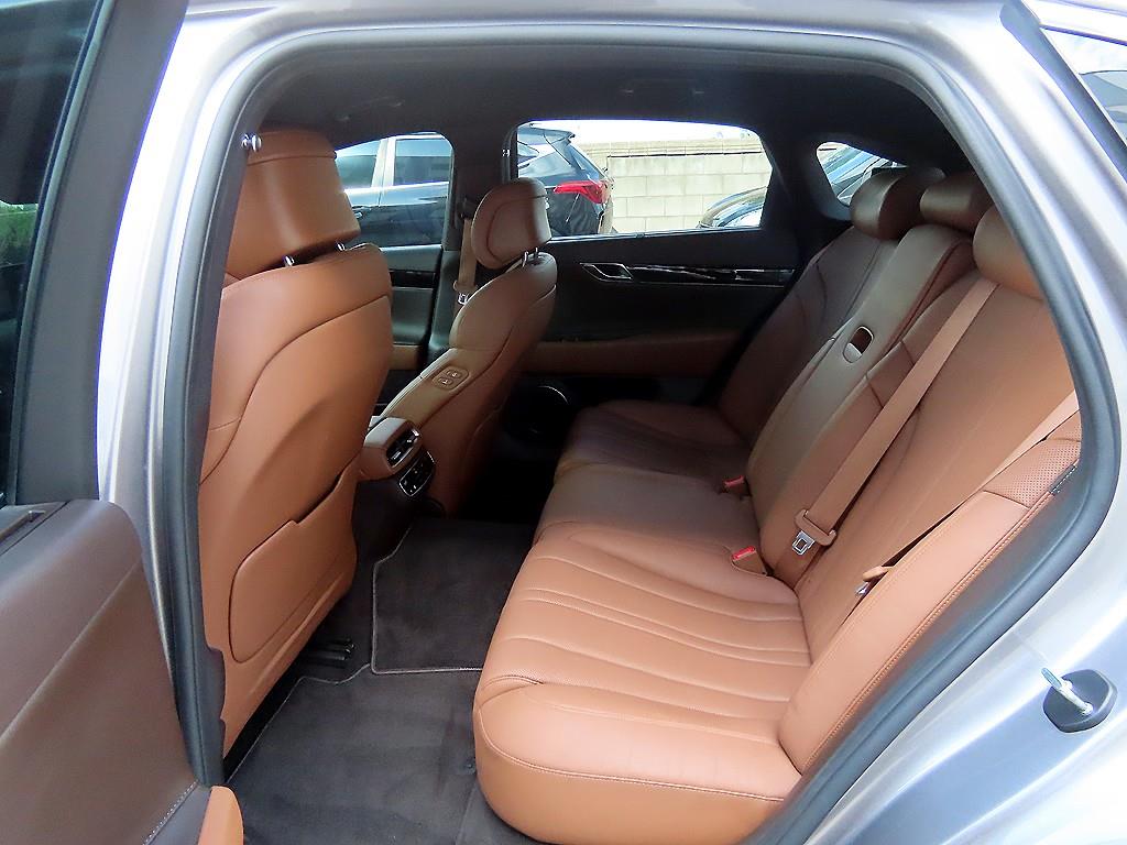 Genesis G80 — photo 06