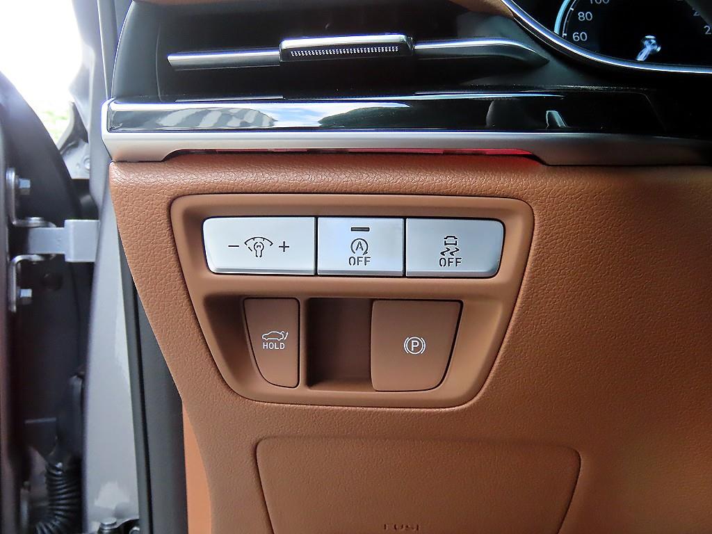 Genesis G80 — photo 12