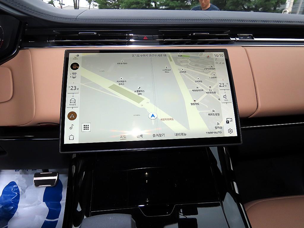 Land Rover Range Rover Sport — photo 14
