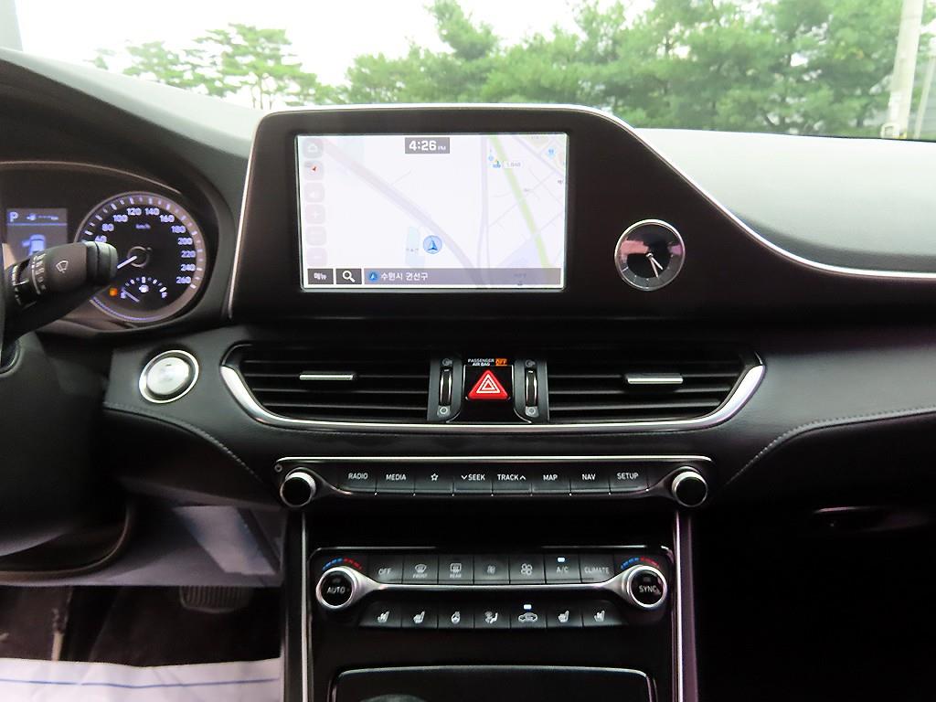 Hyundai Grandeur — photo 14