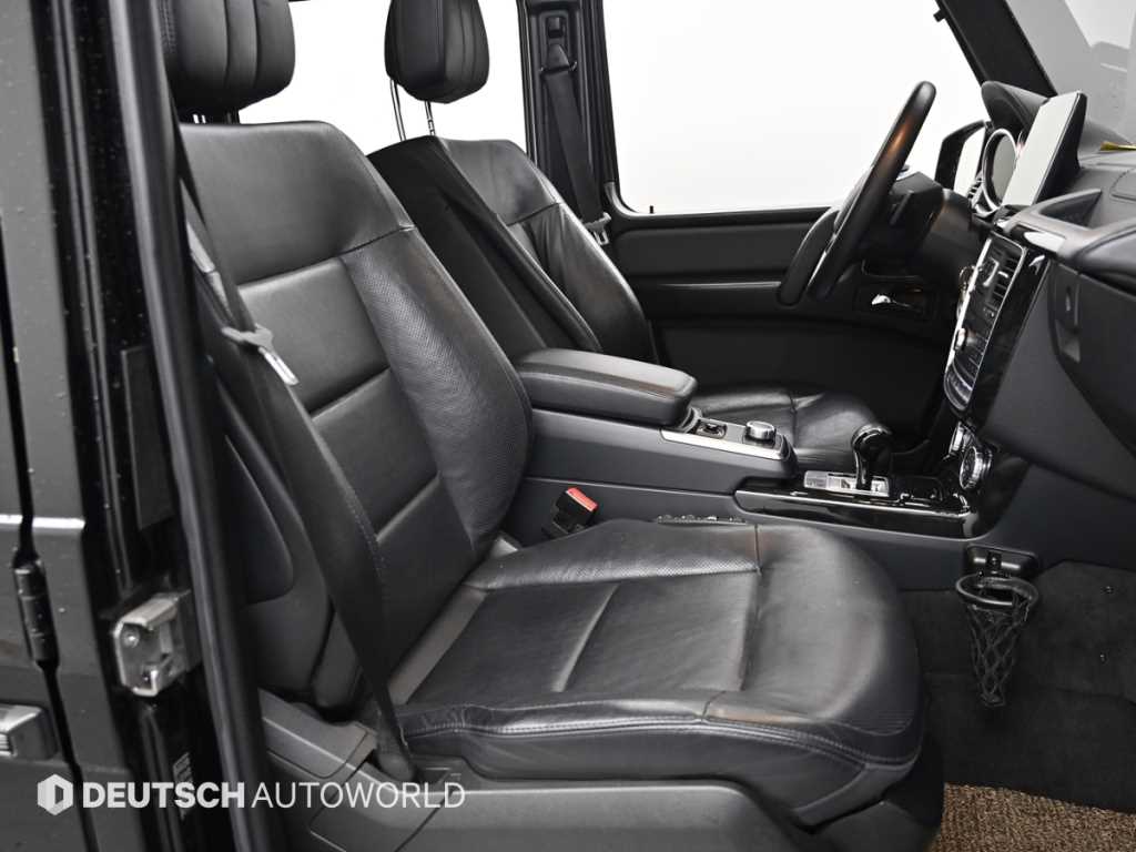 Mercedes-Benz G-Class — photo 10