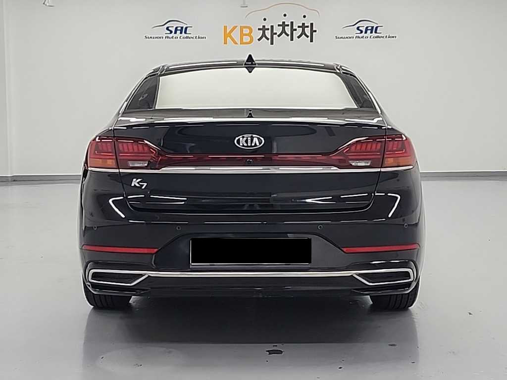Kia K7 — photo 04