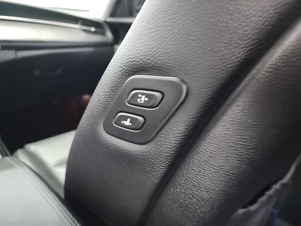 Kia K7 — photo 14