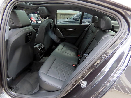 BMW 5-Series — photo 06