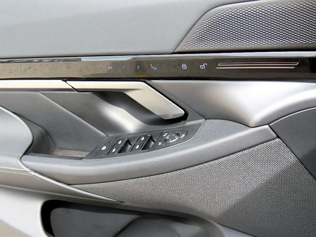 BMW 5-Series — photo 12