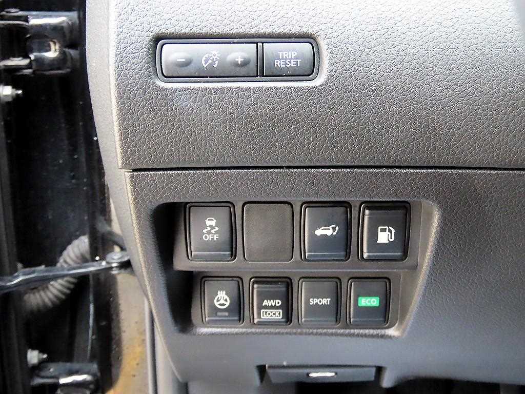 Nissan X-Trail — photo 11
