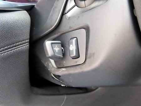 BMW 7-Series — photo 13
