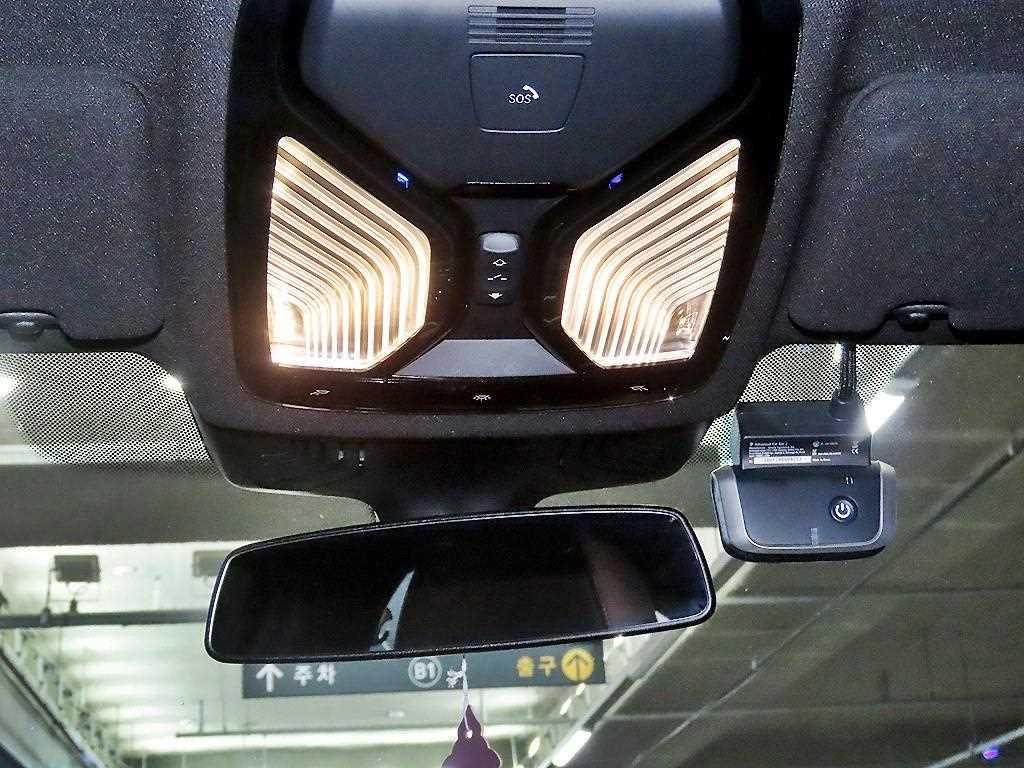 BMW 5-Series — photo 16