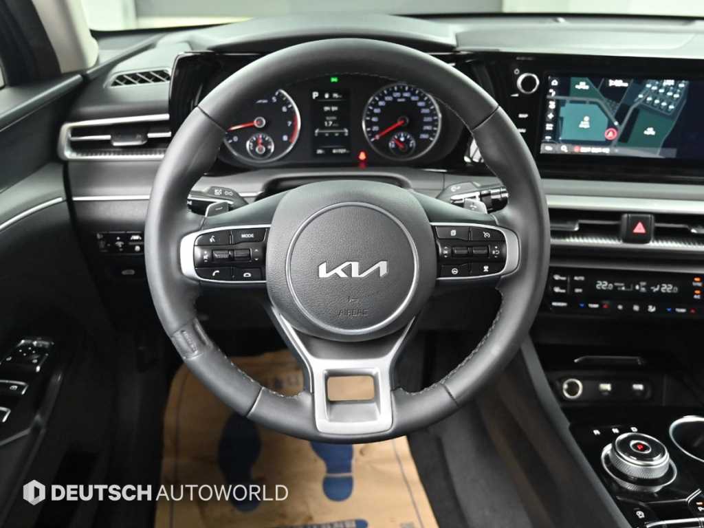 Kia K5 — photo 13