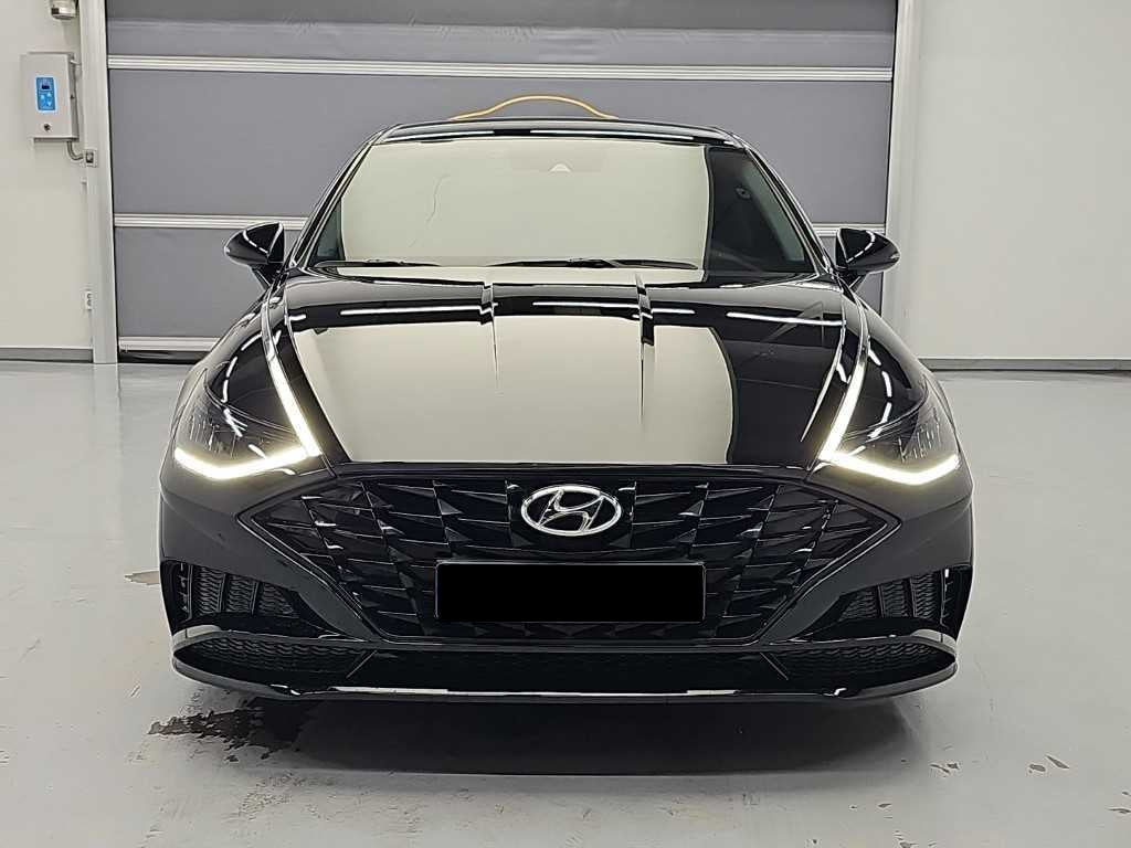 Hyundai Sonata — photo 02