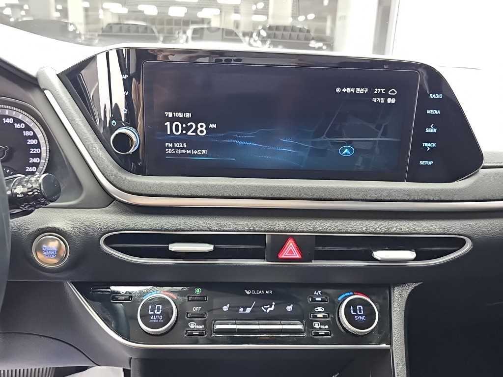 Hyundai Sonata — photo 10