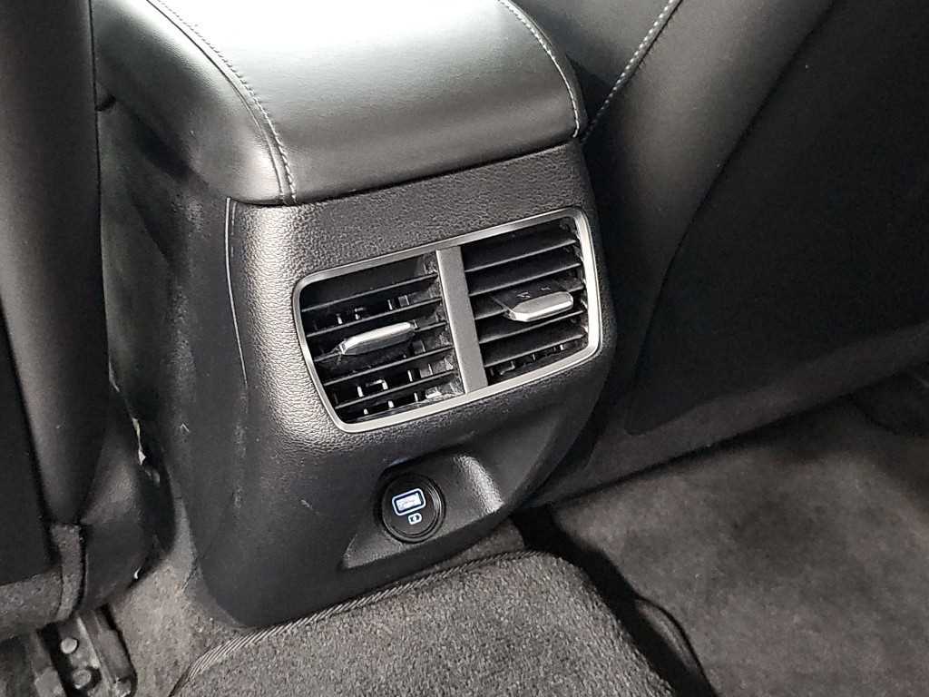 Hyundai Sonata — photo 13