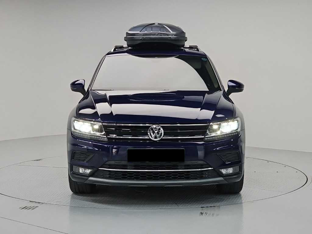 Volkswagen Tiguan — photo 02