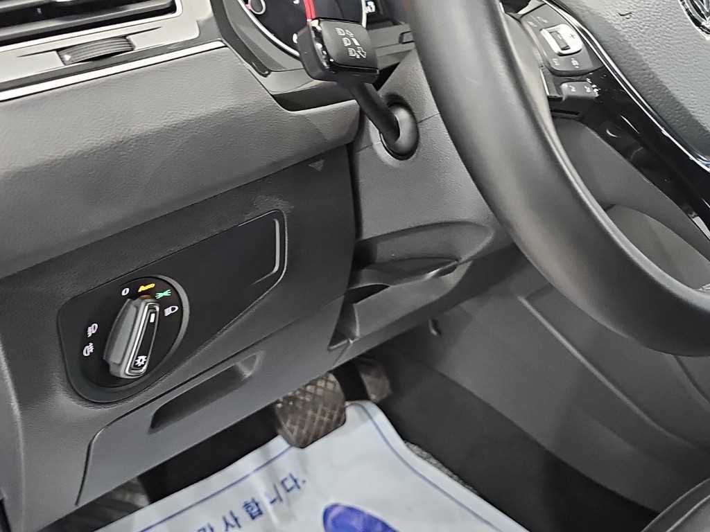 Volkswagen Tiguan — photo 16