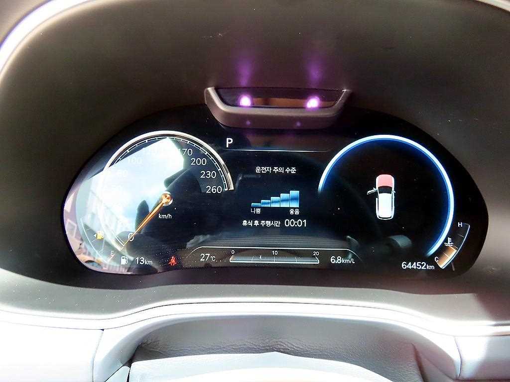 Genesis GV80 — photo 09