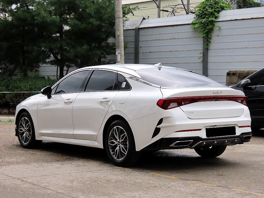 Kia K5 — photo 03