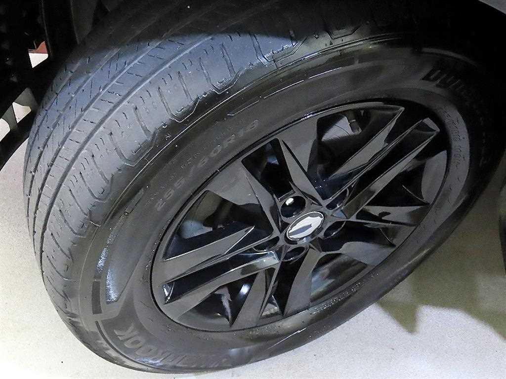 KGM Rexton — photo 20