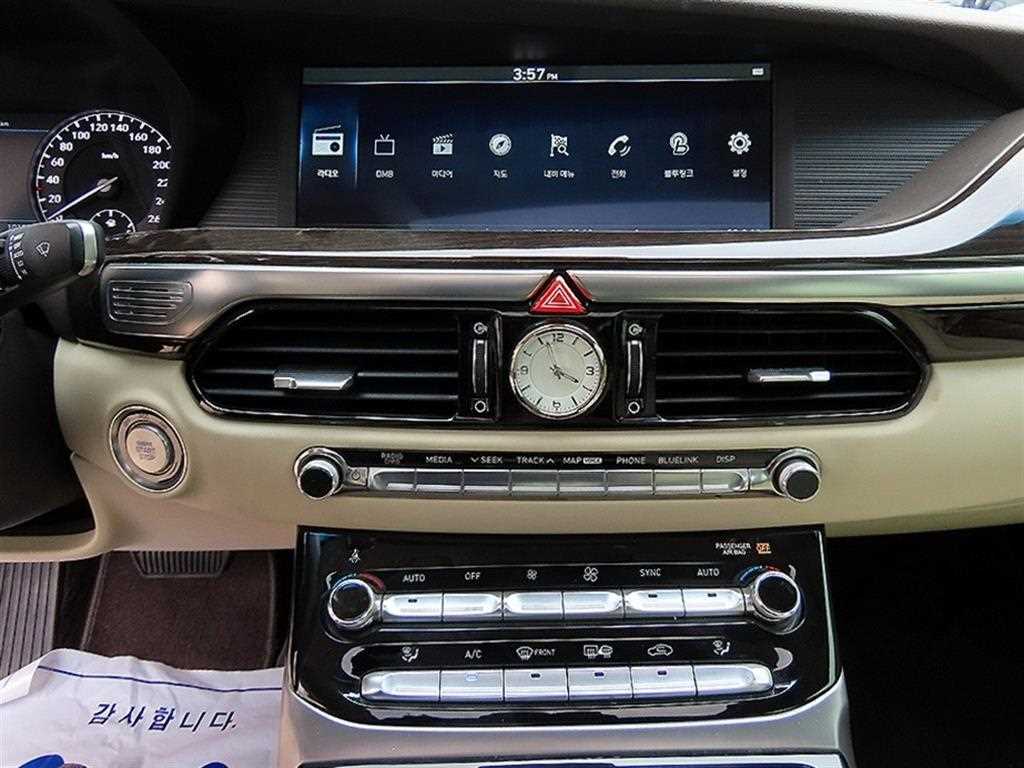 Genesis EQ900 — photo 13