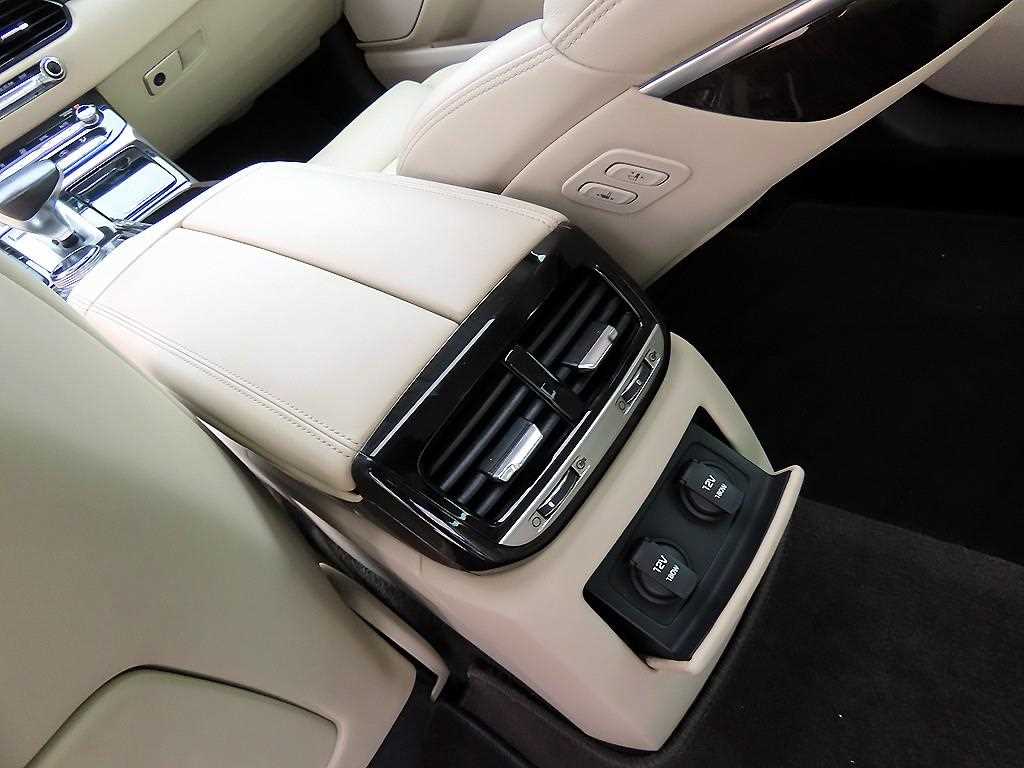 Genesis EQ900 — photo 16