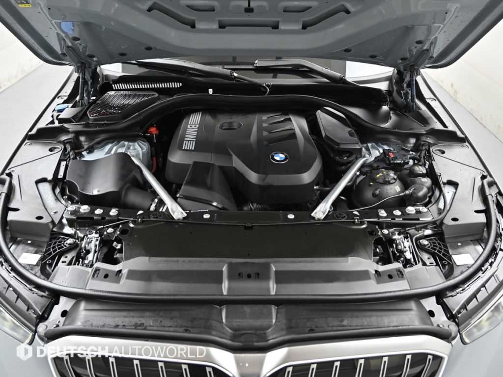 BMW 5-Series — photo 06