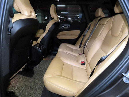 Volvo XC60 — photo 08