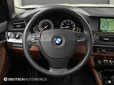 BMW 5-Series — photo 13
