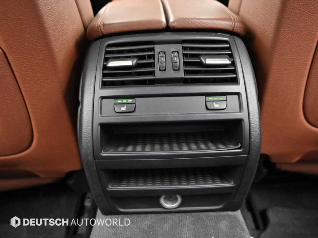 BMW 5-Series — photo 16